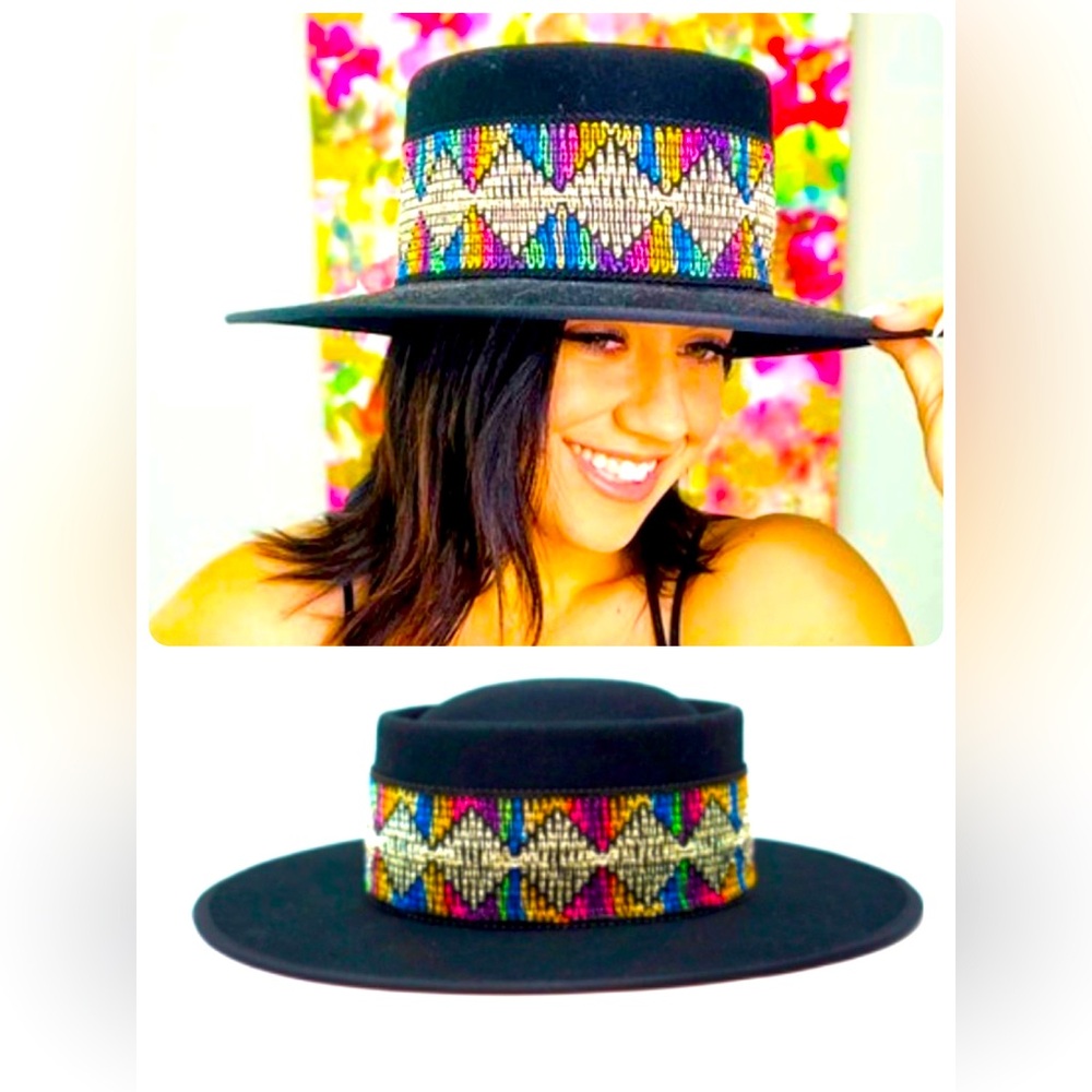 ✨NWT WIDE BRIM BLACK HAT w MULTICOLORED FABRIC STITCHED SPARKLE ACCENT